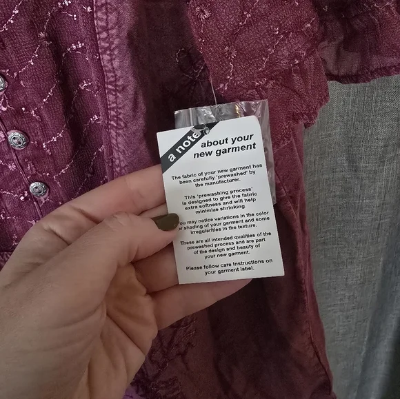 Denim24/7 Blouse Short Sleeve Button Down Embroidered Pink Sz 24W Boho Fairy - Picture 5 of 6